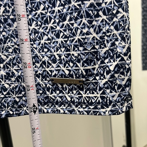 Jones New York Blue and White Relaxed Cut-Out Blouse - Picture 7 of 7